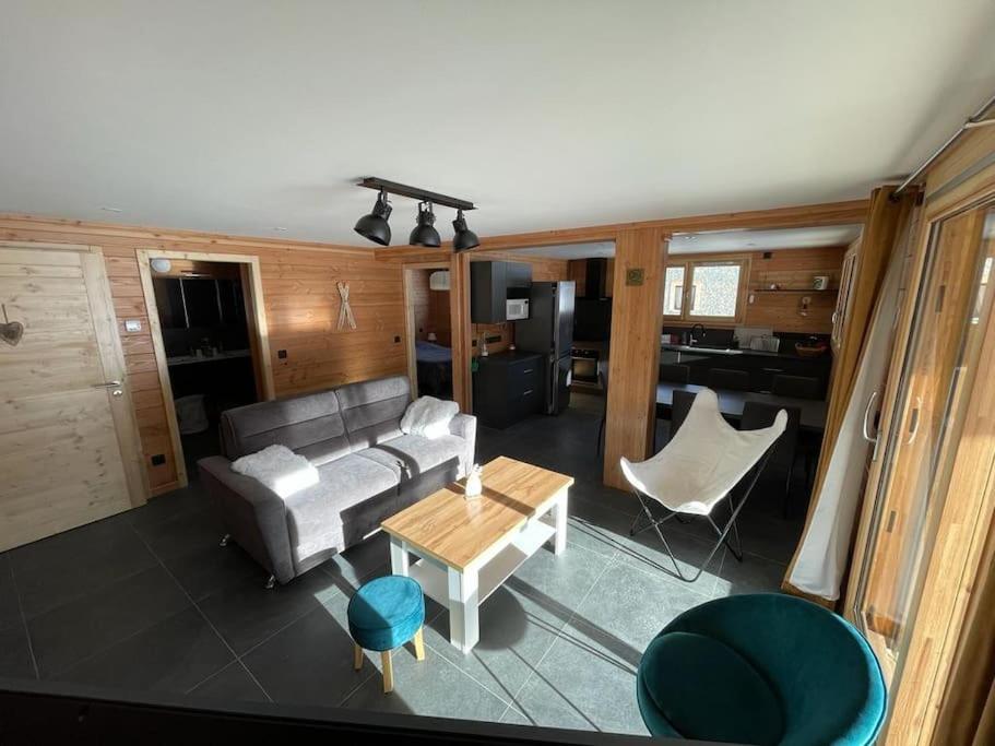 Appartement Lumineux Neuf Dans Bas De Chalet Le Douglas La Joue du Loup Exterior foto